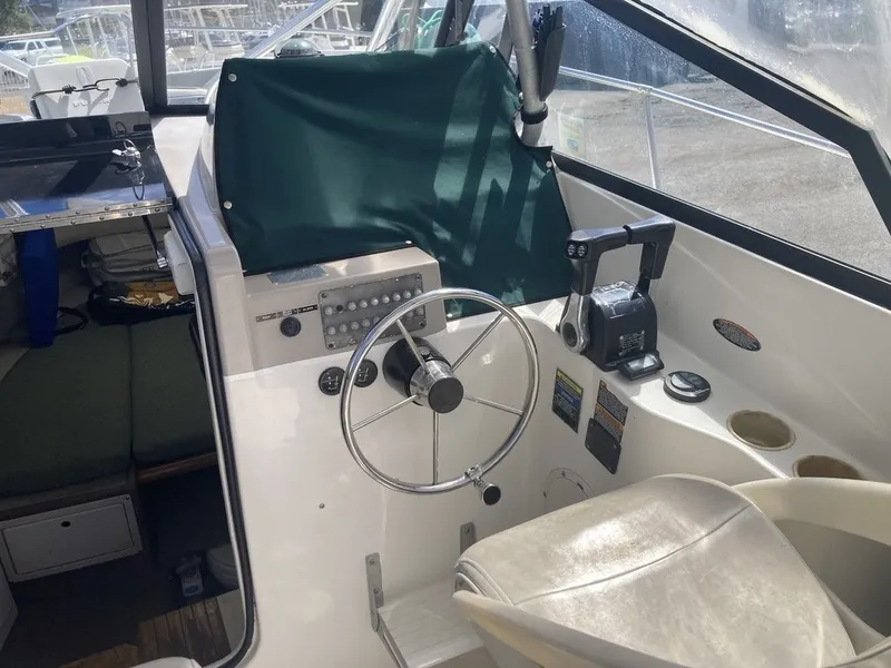 Slide: The Image of Trophy 2509 Walkaround 2002 - 4