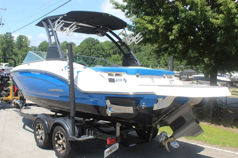 Slide: The Image of Chaparral 23 H20 SURF 2019 - 3