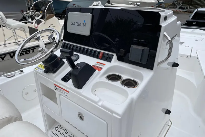 Slide: The Image of 2019 Sea Hunt BX 20 BR boat console with Garmin navigation system. - 9