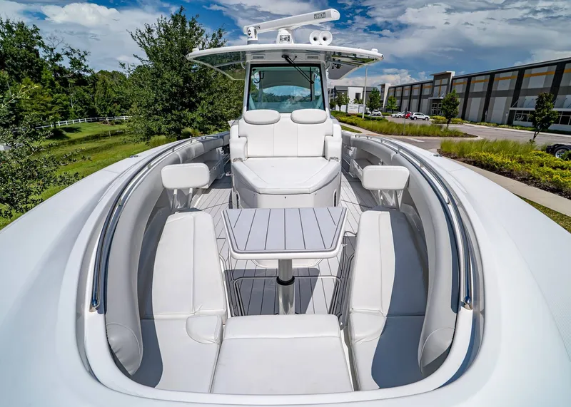 Slide: The Image of HCB 42 Lujo 2021 - 38