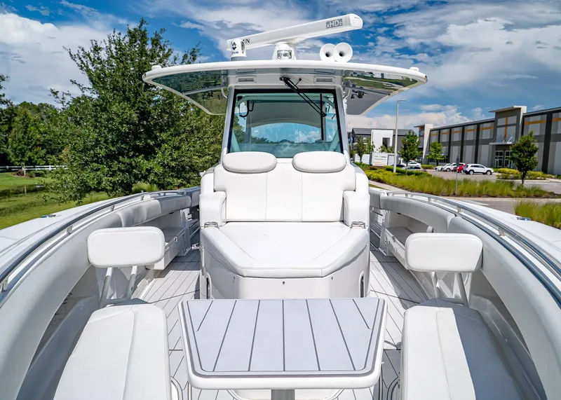 Slide: The Image of HCB 42 Lujo 2021 - 39