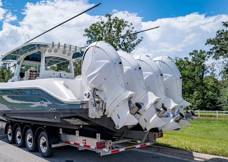 Slide: The Image of HCB 42 Lujo 2021 - 4