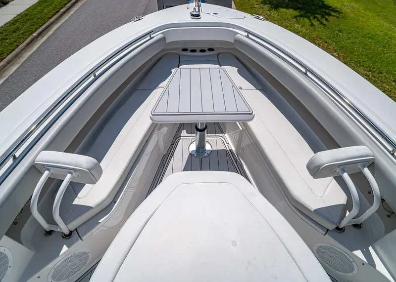 Slide: The Image of HCB 42 Lujo 2021 - 41