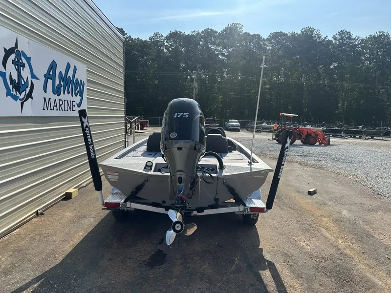 Slide: The Image of Xpress Hyper-Lift Bass Series H20 2026 - 3