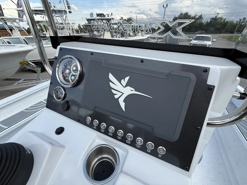 Slide: The Image of Xpress X23B Bay Lounge 2026 - 16