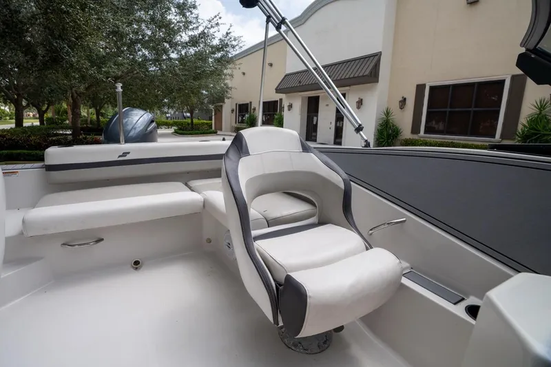 Slide: The Image of 2022 Starcraft SVX 190 DC boat interior with comfortable seating and modern design. - 17
