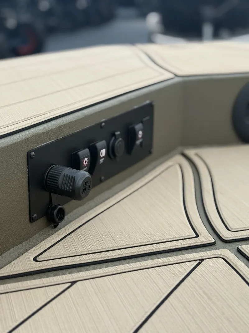 Slide: The Image of Thor Lake Hammer 2026 - 12