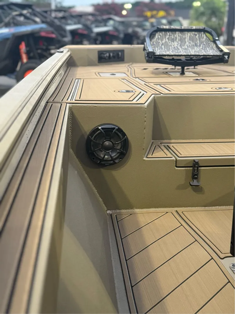 Slide: The Image of Thor Lake Hammer 2026 - 8