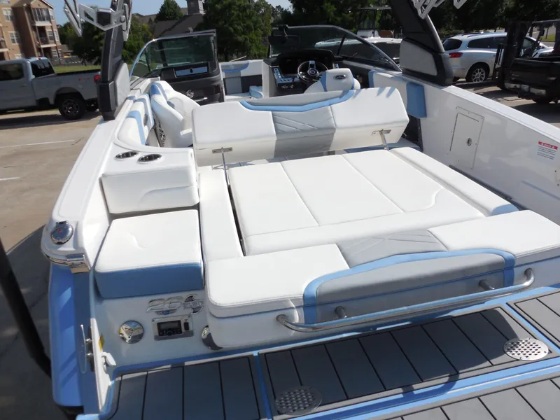 Slide: The Image of Chaparral 26 Surf 2023 - 8