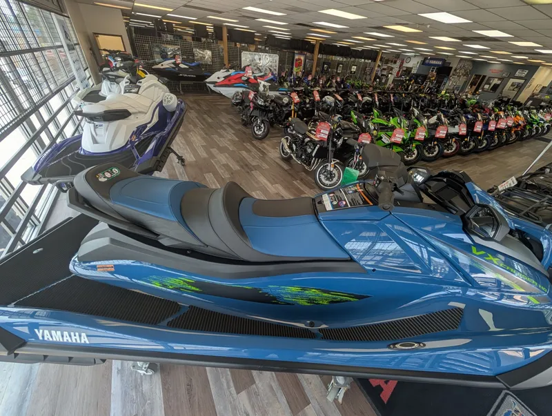 Slide: The Image of Yamaha VX CRUISER HO 2025 - 11