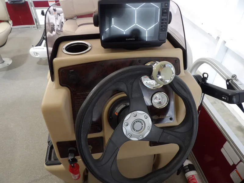 Slide: The Image of Sun Tracker 18 Bass Buggy 2019 - 19