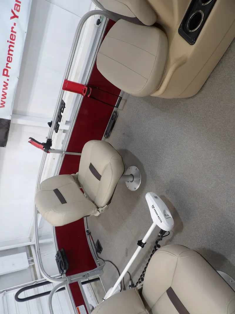 Slide: The Image of Sun Tracker 18 Bass Buggy 2019 - 21