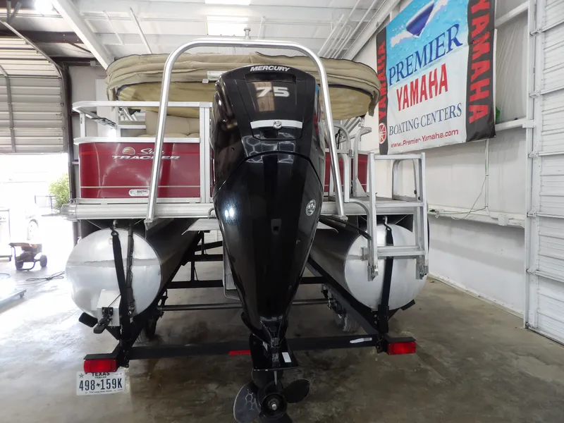 Slide: The Image of Sun Tracker 18 Bass Buggy 2019 - 6