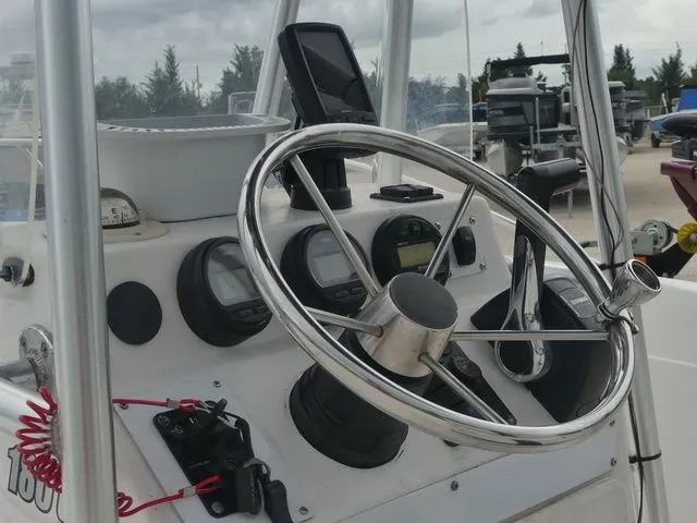 Slide: The Image of Glasstream 180 2000 - 10