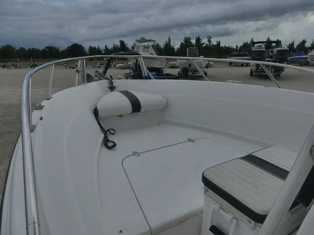 Slide: The Image of Glasstream 180 2000 - 8