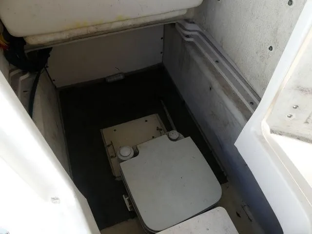 Slide: The Image of Robalo R222 2015 - 14