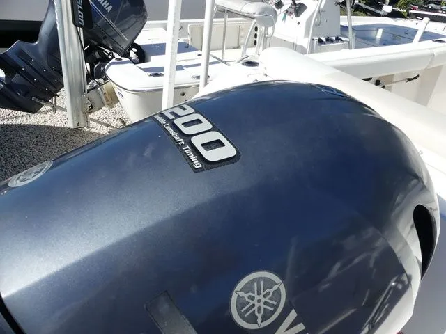 Slide: The Image of Robalo R222 2015 - 5