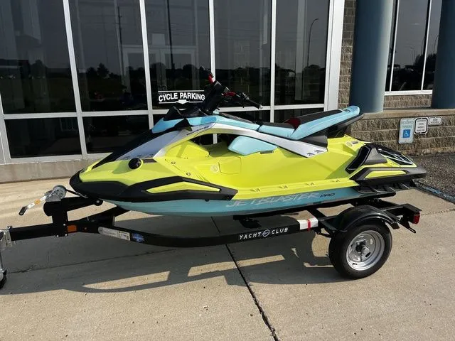 Slide: The Image of Yamaha JetBlaster 2025 - 2