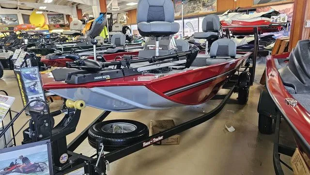 Slide: The Image of Tracker Bass Tracker Classic XL 2026 - 15