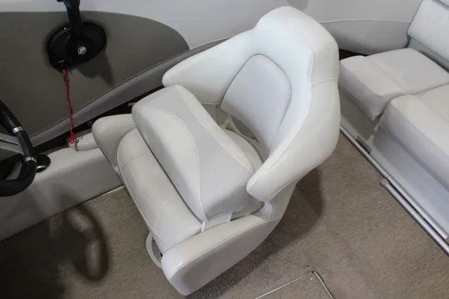 Slide: The Image of Crownline Boats 215 SS 2017 - 19