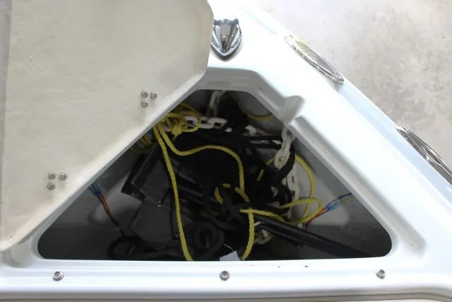 Slide: The Image of Crownline Boats 215 SS 2017 - 29