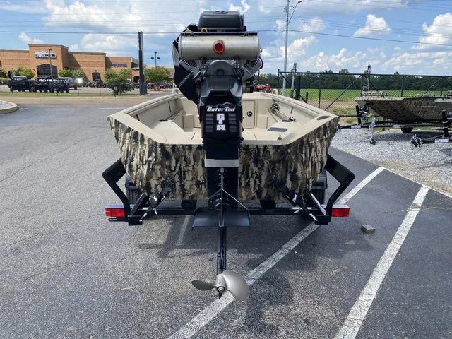 Slide: The Image of Excel Eclipse 15' 2024 - 4