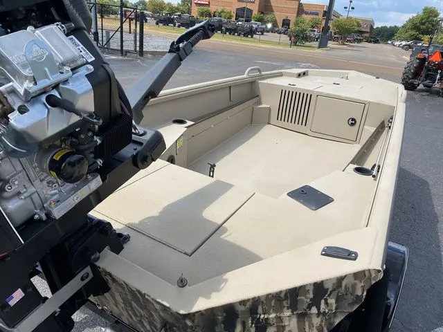 Slide: The Image of Excel Eclipse 15' 2024 - 6