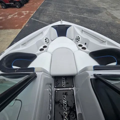 Slide: The Image of Nautique Super Air Nautique 210 Team Edition 2010 - 18