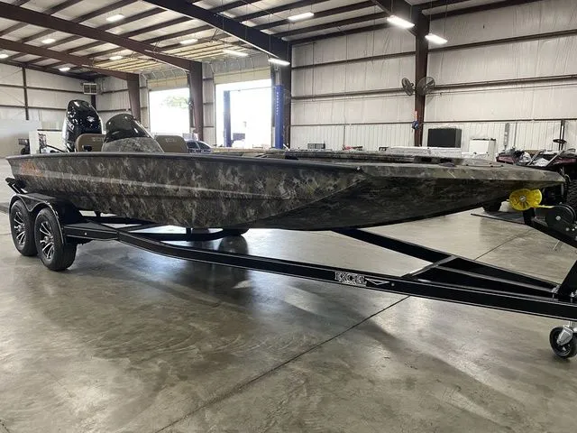 Slide: The Image of Excel Stalker Side Console 2072 2026 - 10