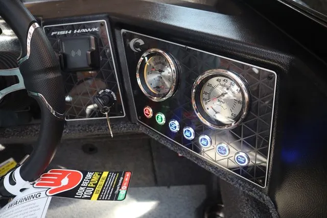 Slide: The Image of Crestliner 2050 Fish Hawk 2026 - 15