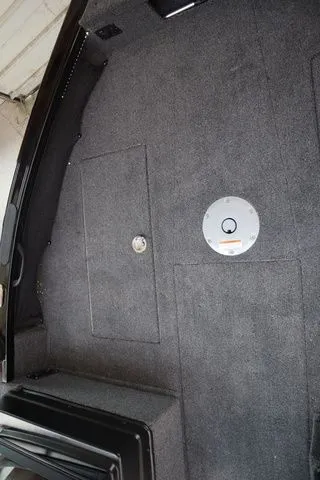 Slide: The Image of Crestliner 2050 Fish Hawk 2026 - 19