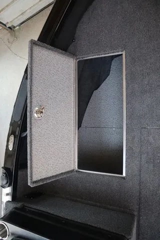 Slide: The Image of Crestliner 2050 Fish Hawk 2026 - 20