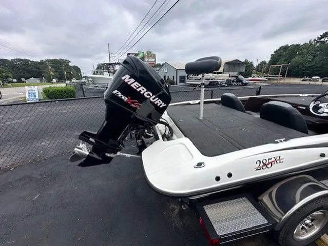 Slide: The Image of Stratos 285 XL 2011 - 4