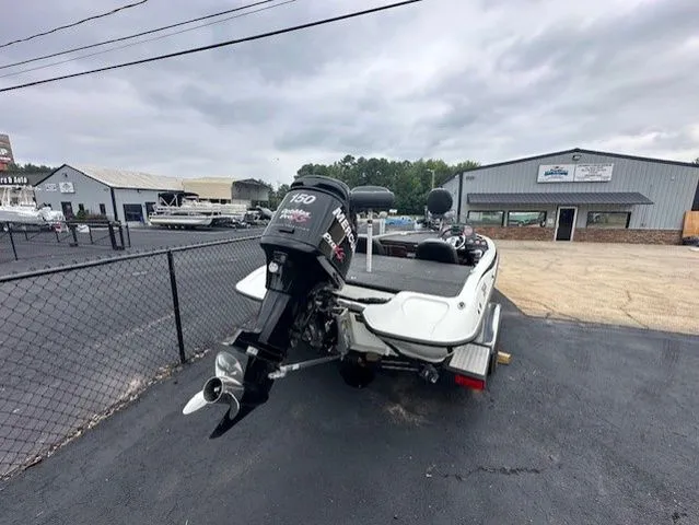 Slide: The Image of Stratos 285 XL 2011 - 5