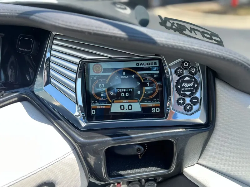 Slide: The Image of Tigé Z3 2014 - 24