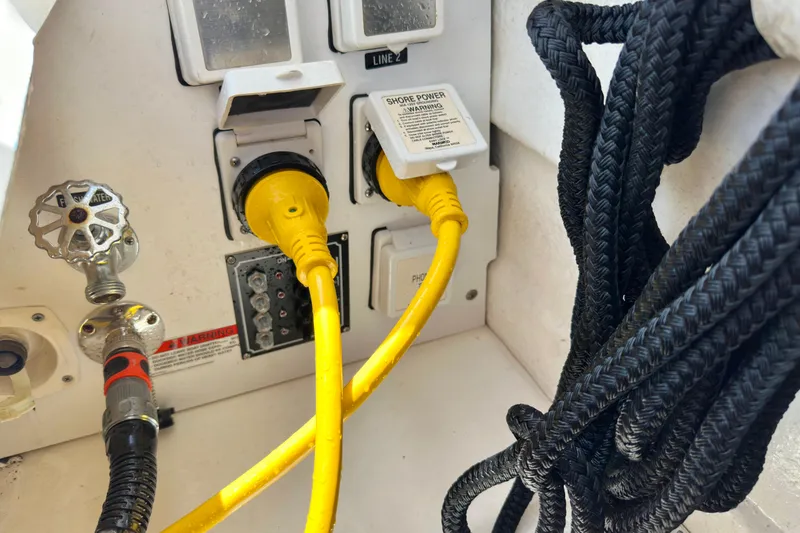 Slide: The Image of Sea Ray 340 Sundancer 2008 - 108