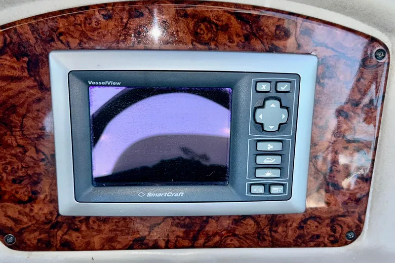 Slide: The Image of SmartCraft VesselView display on 2008 Sea Ray 340 Sundancer boat dashboard. - 63