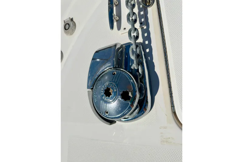 Slide: The Image of Anchor windlass on 2008 Sea Ray 340 Sundancer boat deck. - 9