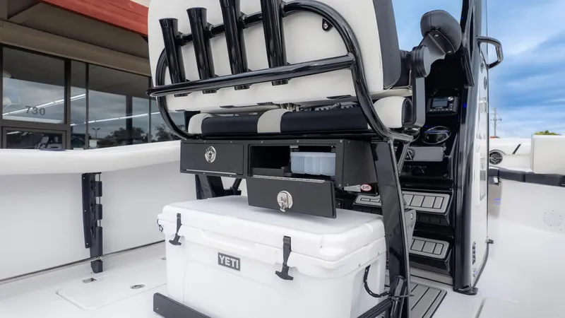 Slide: The Image of Tidewater 272 CC Adventure 2026 - 10