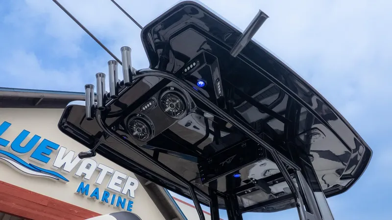 Slide: The Image of Tidewater 272 CC Adventure 2026 - 13