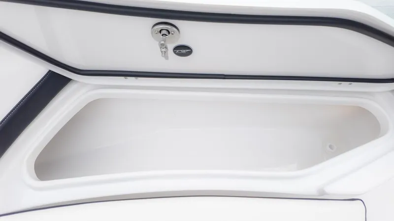 Slide: The Image of Tidewater 272 CC Adventure 2026 - 21