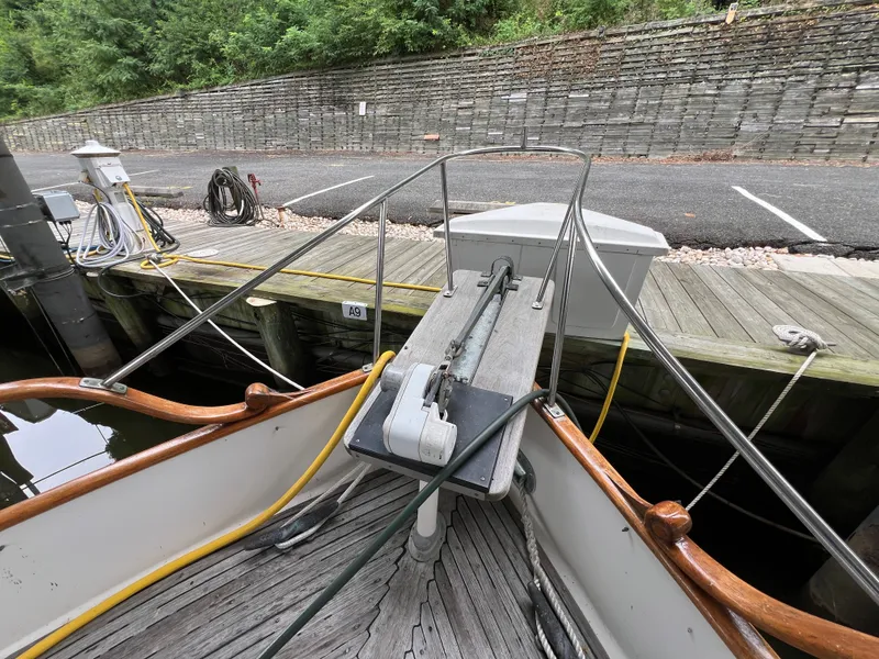 Slide: The Image of Grand Banks 36 Classic 1983 - 10