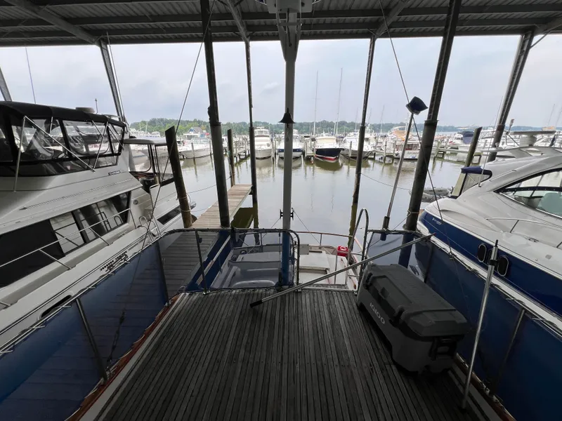 Slide: The Image of Grand Banks 36 Classic 1983 - 27