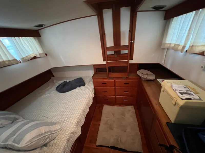 Slide: The Image of Grand Banks 36 Classic 1983 - 43