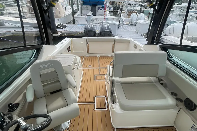 Slide: The Image of COCKPIT OVERVIEW LOOKING AFT - 4