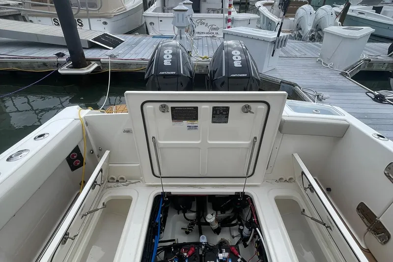 Slide: The Image of COCKPIT OVERVIEW WITH TWIN FISHBOXES, MACHINERY & PUMP ROOM - 51