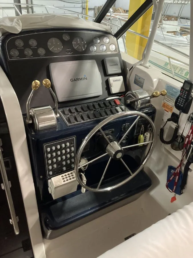 Slide: The Image of Tiara 3500 Open 2000 - 9