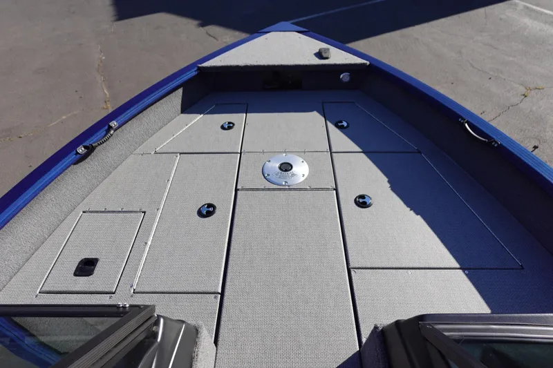 Slide: The Image of 2025 G3 AV19SF boat deck with storage compartments and sleek design. - 20