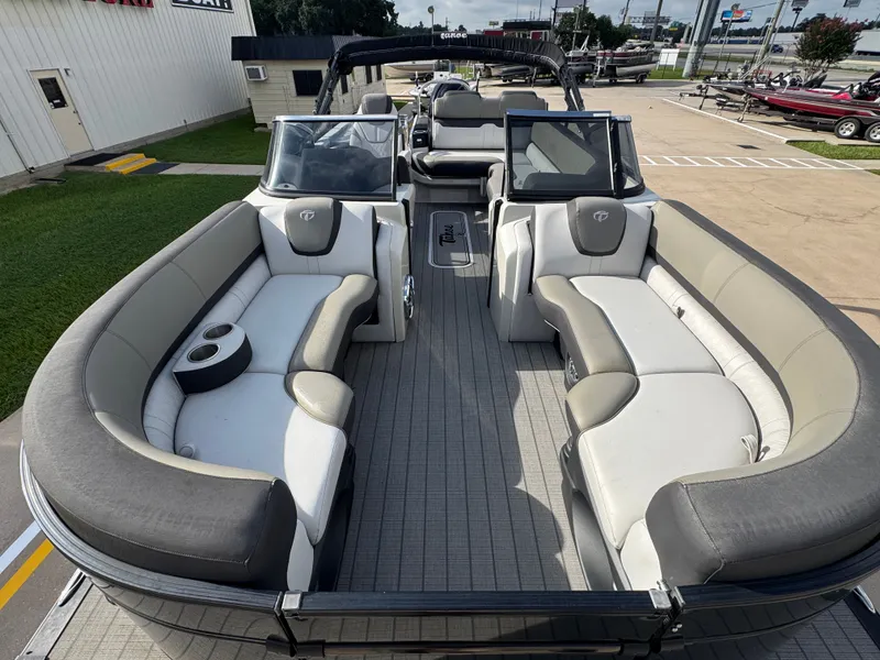 Slide: The Image of Tahoe CAS VRBW25T 2023 - 10