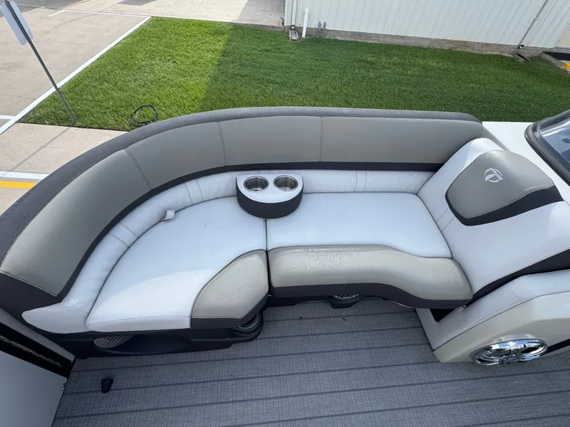 Slide: The Image of Tahoe CAS VRBW25T 2023 - 11